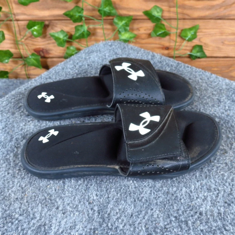 Under Armour‎ Ignite VI Kids Slide Sandals Size 3Y Athletic Sports Pool Black